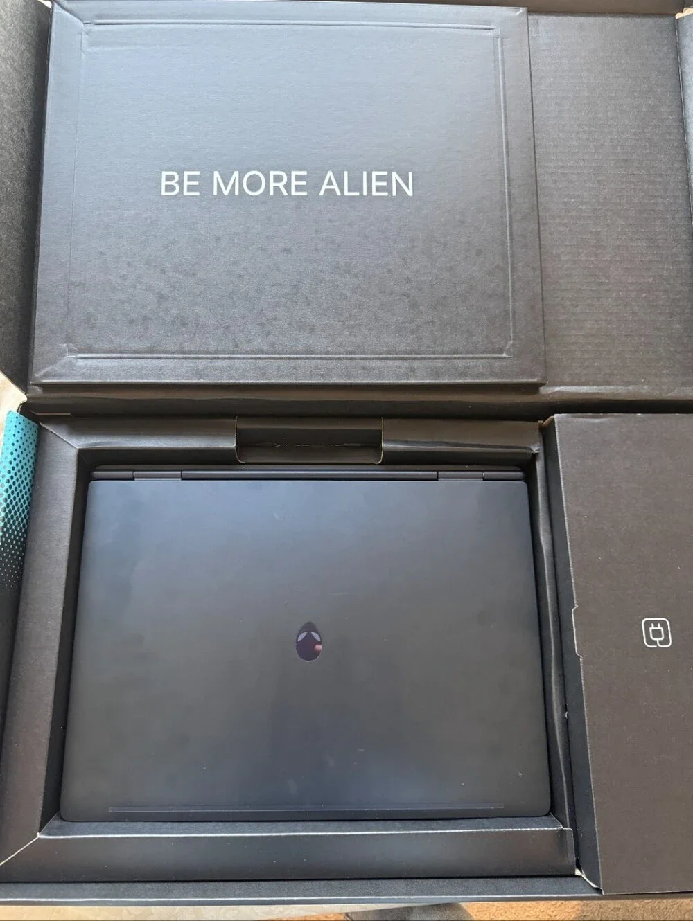 Alienware Aurora 16X (RTX 5060) Gaming Laptop with RGB Backlit Keyboard